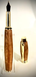 Executive fountain pen - cartridge or refillable reservoir fed