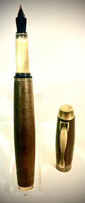 Executive fountain pen - cartridge or refillable reservoir fed